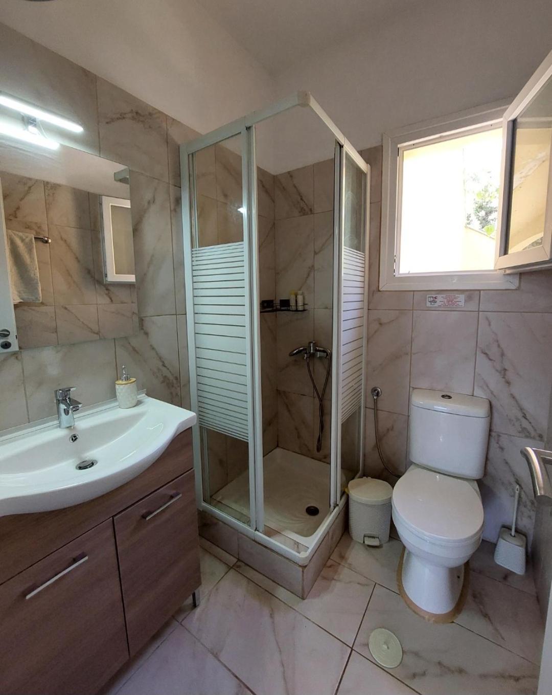 Thanos Guesthouse Corfu Agioi Deka  外观 照片