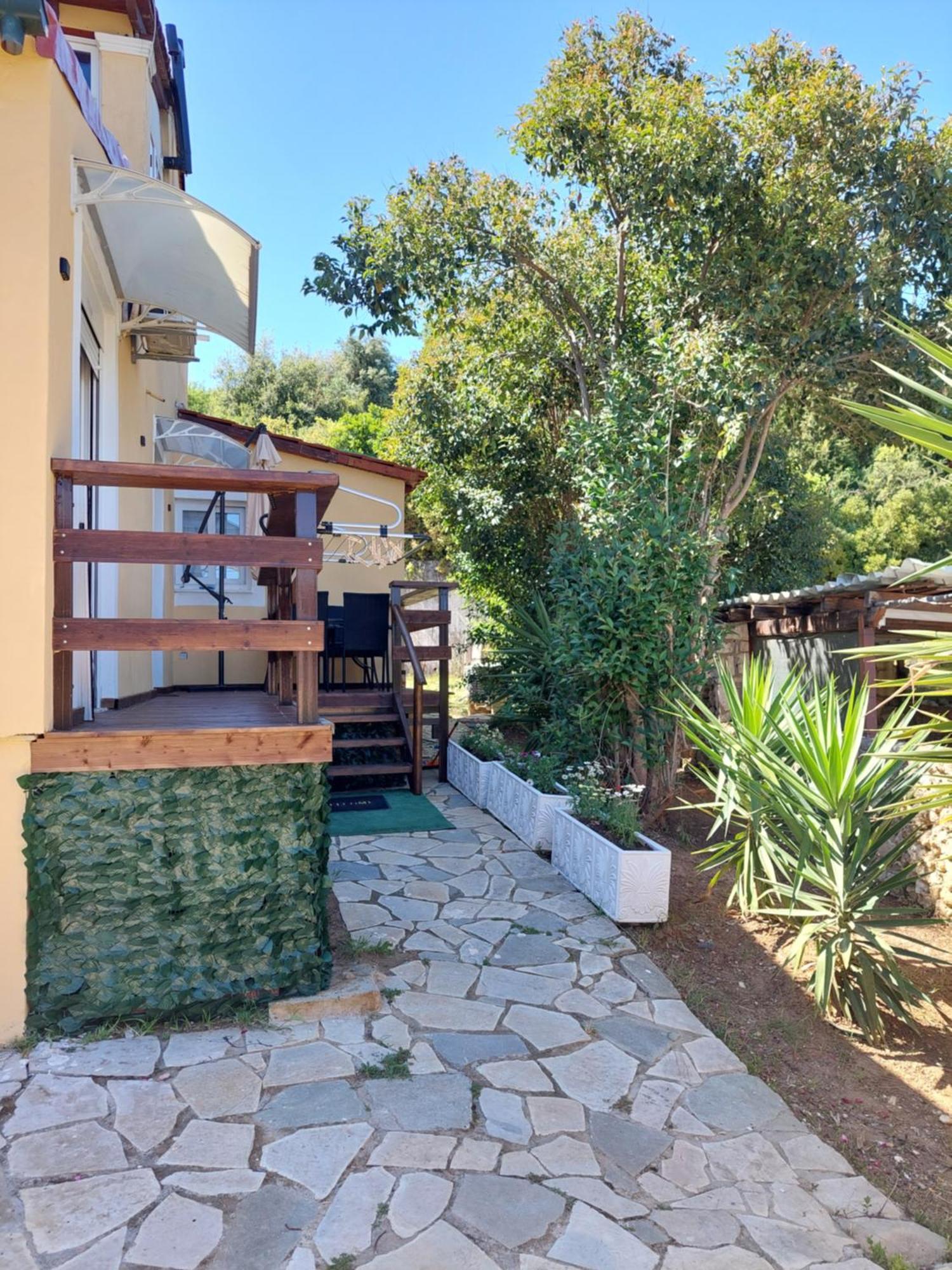 Thanos Guesthouse Corfu Agioi Deka  外观 照片